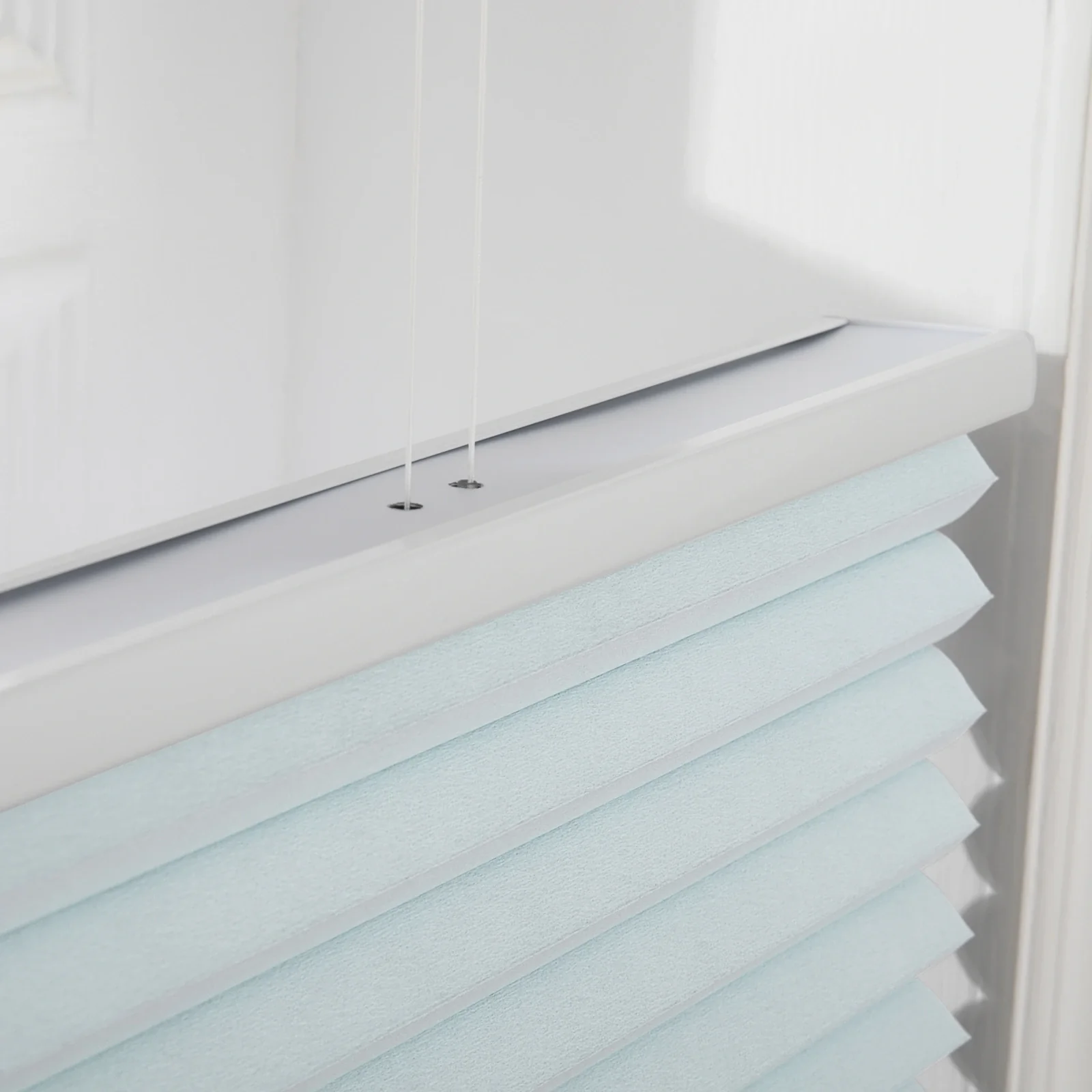 Aura Top Down Bottom Up Blackout Cellular Window Shades Cordless - Image 14