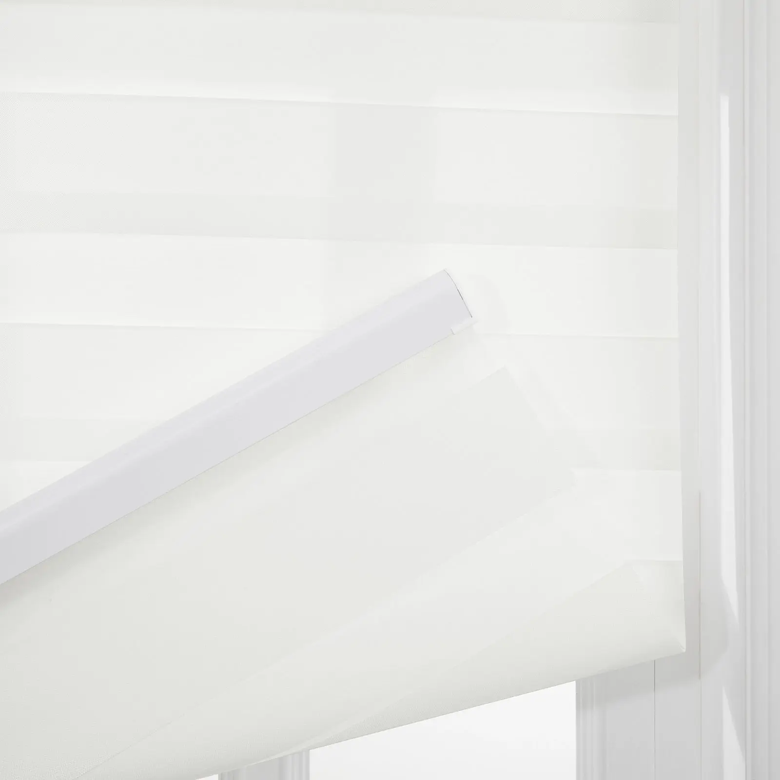 Brio Motorized Blackout Zebra Shade Cordless - Image 4