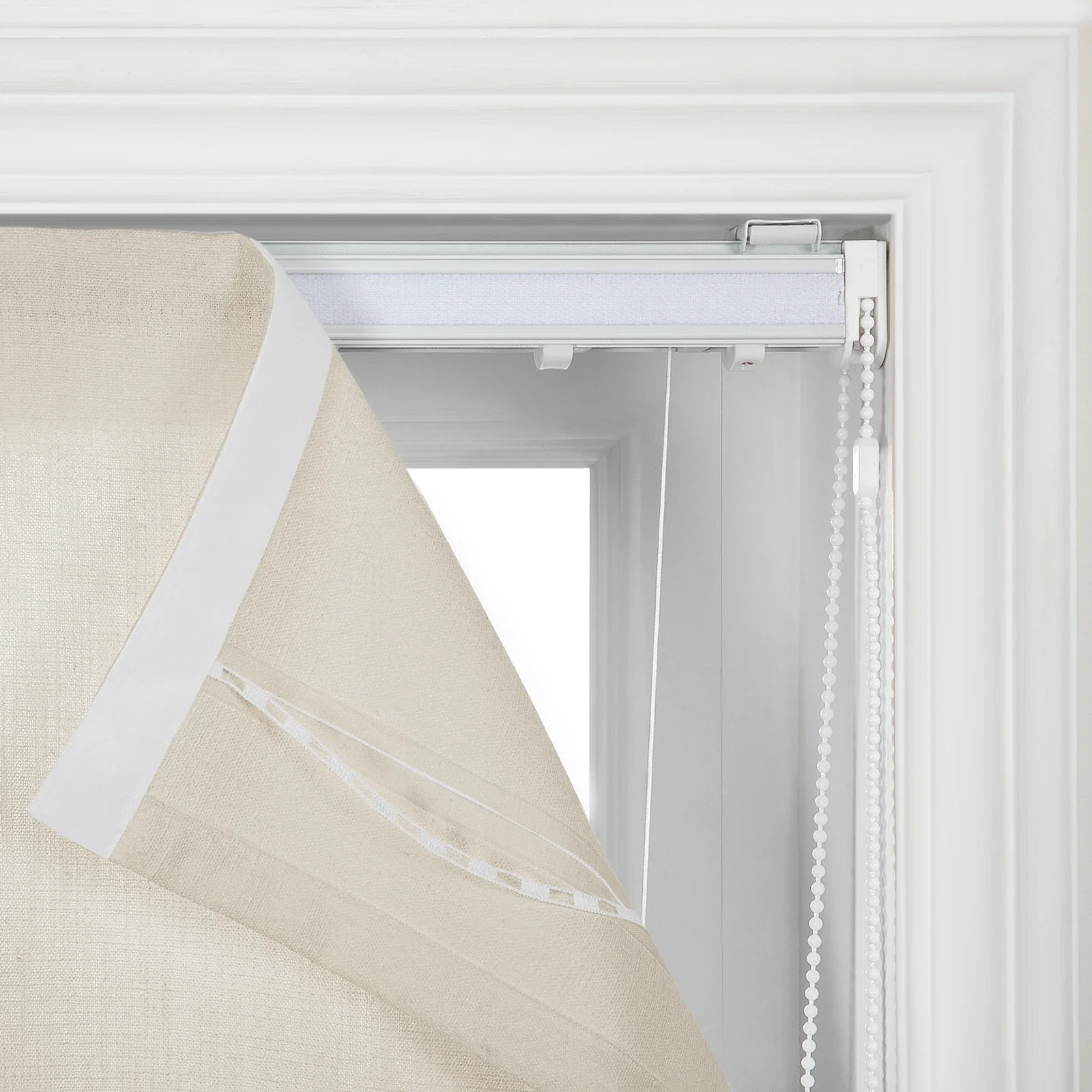 Custom Relaxed Roman Shade with Center Pleat Cord Lift - Image 10