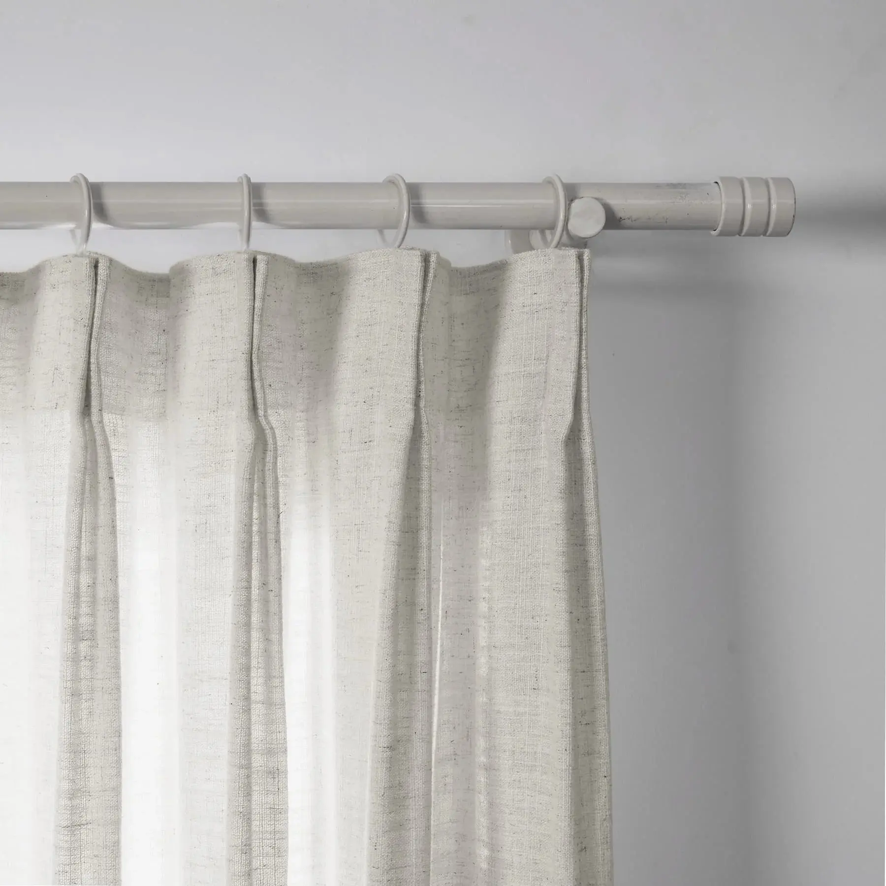 Liz Linen Pinch Pleat Ready Made Curtain with Room Darkening Lining - Image 8