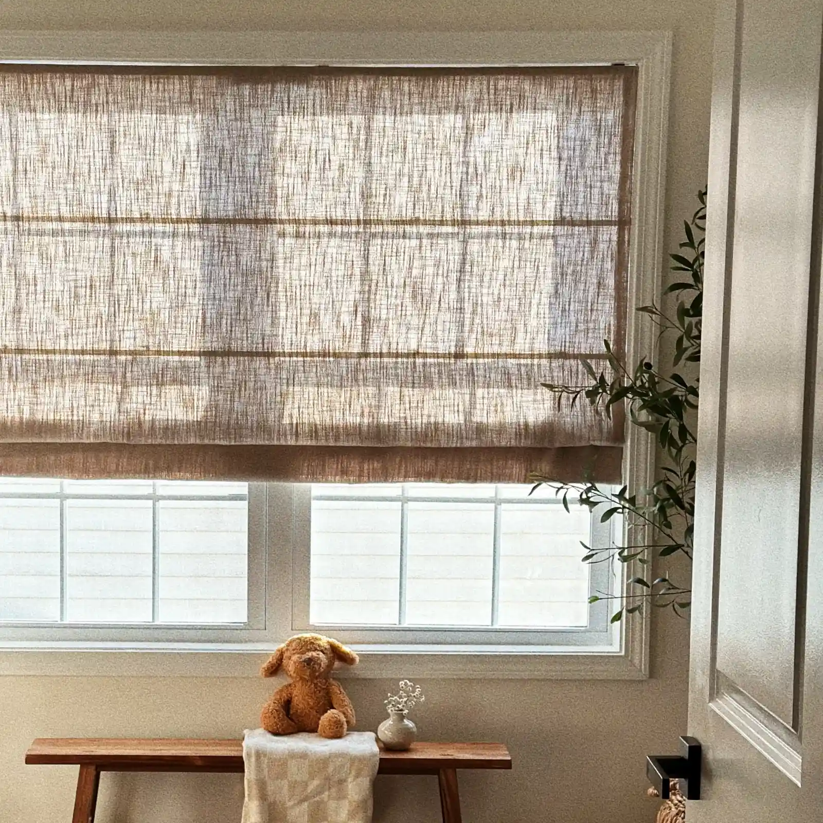 Liz Linen Roman Shade Cordless - Image 9