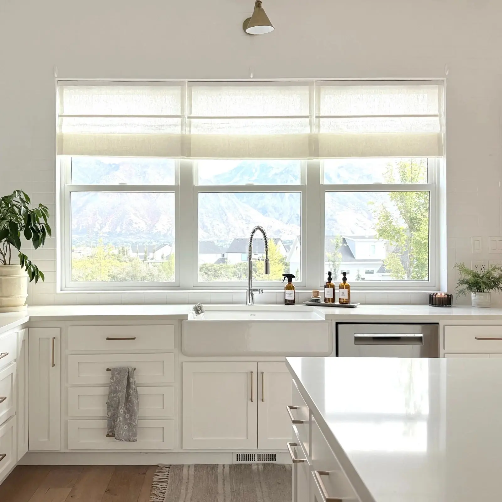 Motorized Roman Shade Cordless - Image 44