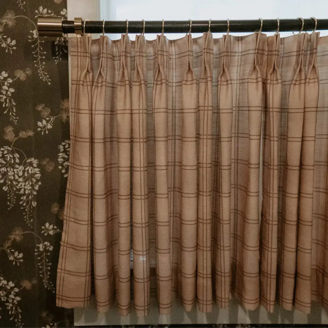 Stefana Silber Print Linen Pleated Cafe Curtains - Image 10