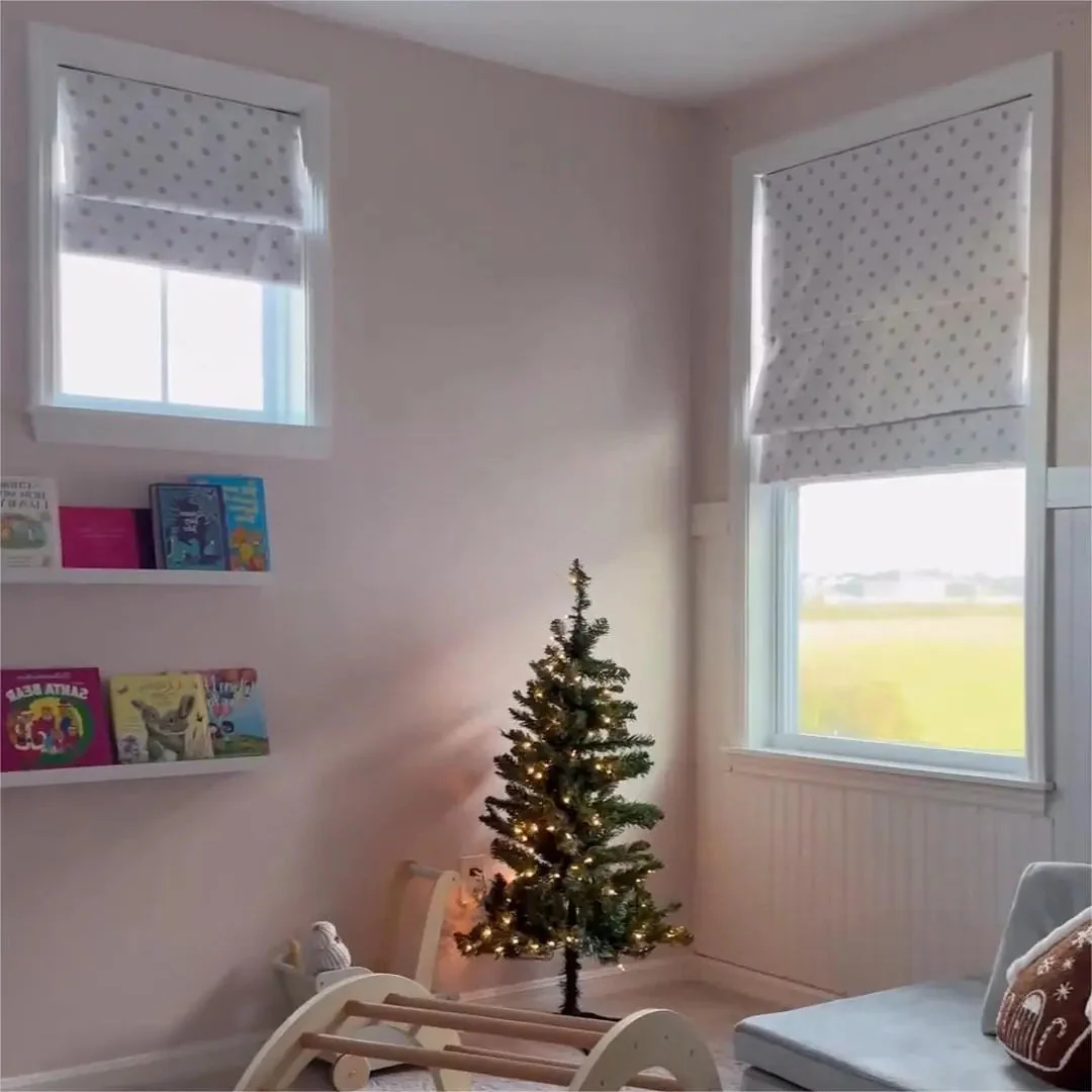 Stefana Silber Printed Cordless Roman Shade - Image 10